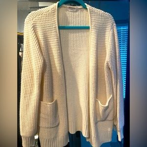Zenana sweater size small